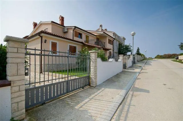 Villa Marianne Vinkuran 0*,
