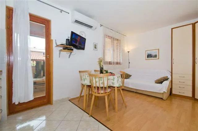 Villa Marianne Vinkuran 0*,  Kroatien