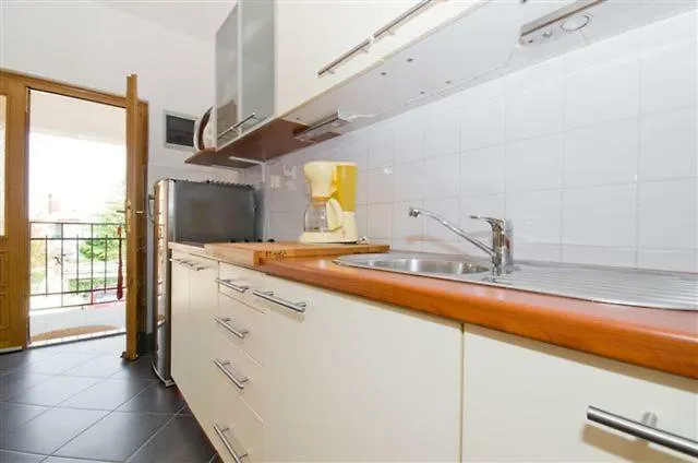 Villa Marianne Vinkuran Apartment